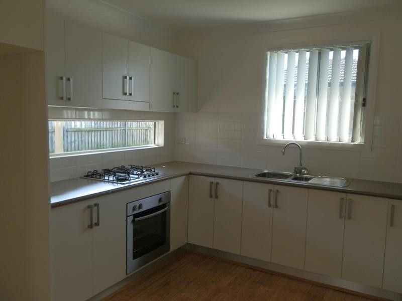 39 Neerini Avenue, Smithfield NSW 2164