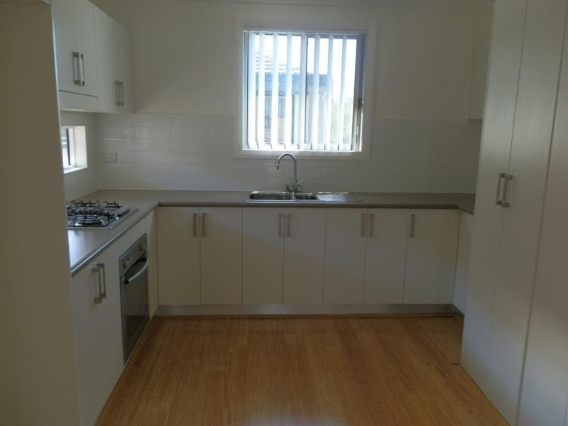 39 Neerini Avenue, Smithfield NSW 2164