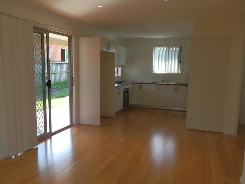 39 Neerini Avenue, Smithfield NSW 2164