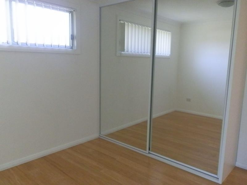 39 Neerini Avenue, Smithfield NSW 2164