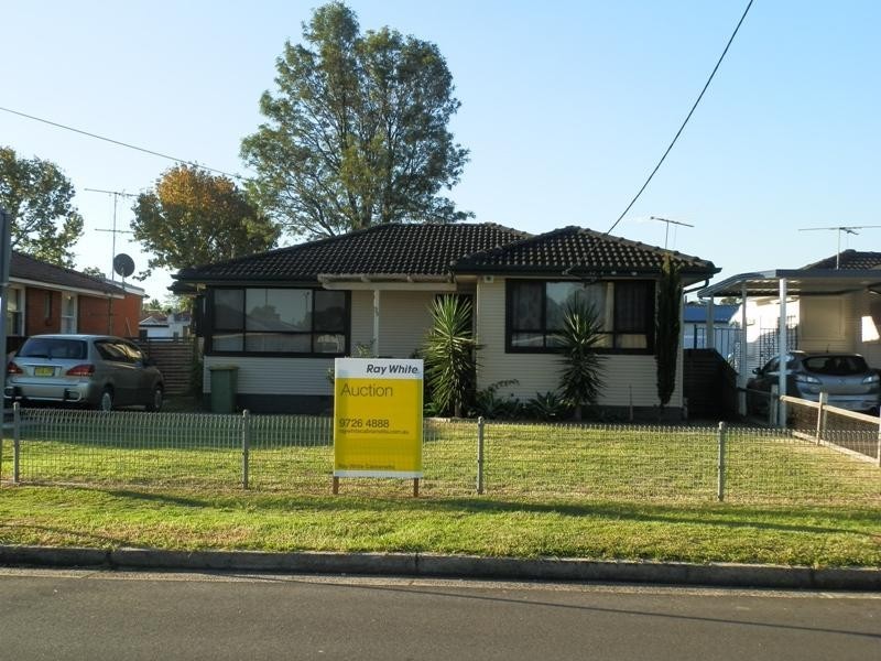 35 Kalora Avenue, Fairfield West NSW 2165