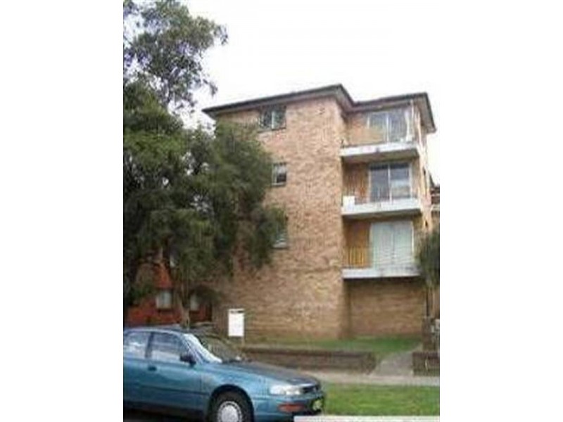 2/17 Hart Street, Warwick Farm NSW 2170