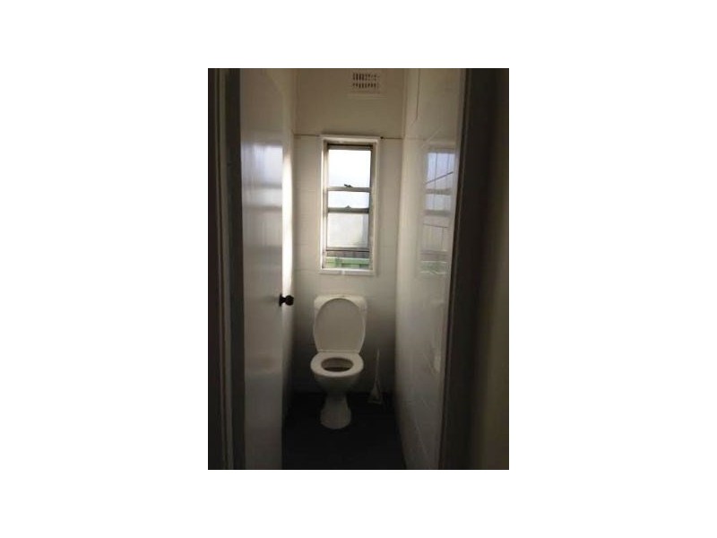 50 Hinkler Avenue, Warwick Farm NSW 2170