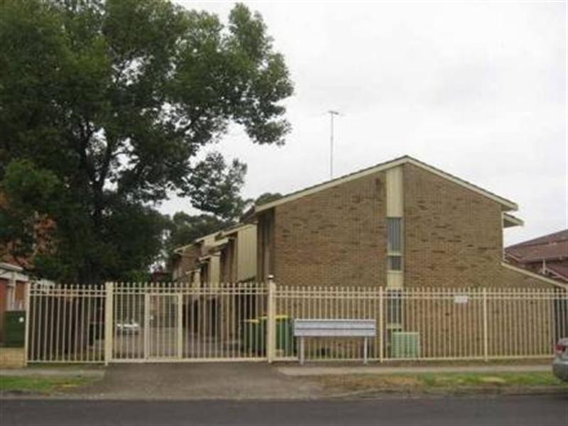 1/9 Gilbert Street, Cabramatta NSW 2166