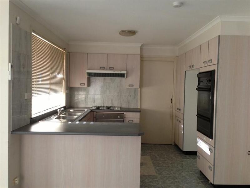 6 Hayman Avenue, Hinchinbrook NSW 2168