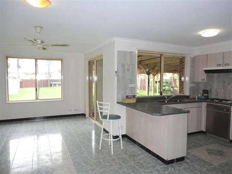 6 Hayman Avenue, Hinchinbrook NSW 2168