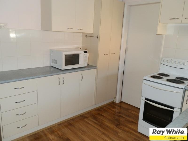 1/32 Sandringham Street, St Johns Park NSW 2176