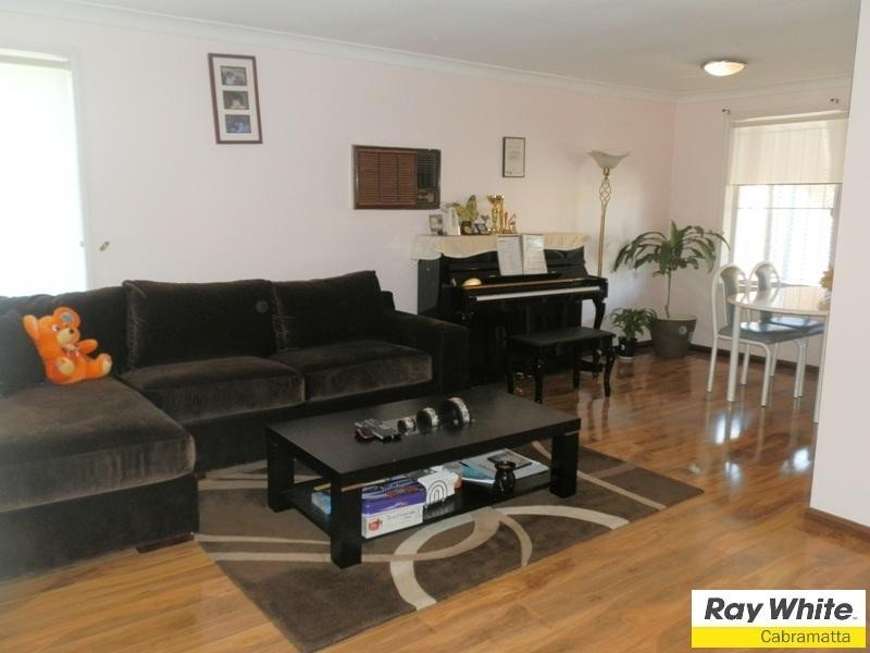 1/32 Sandringham Street, St Johns Park NSW 2176