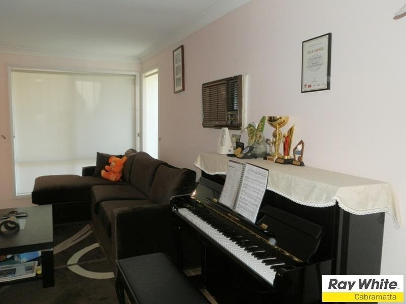 1/32 Sandringham Street, St Johns Park NSW 2176