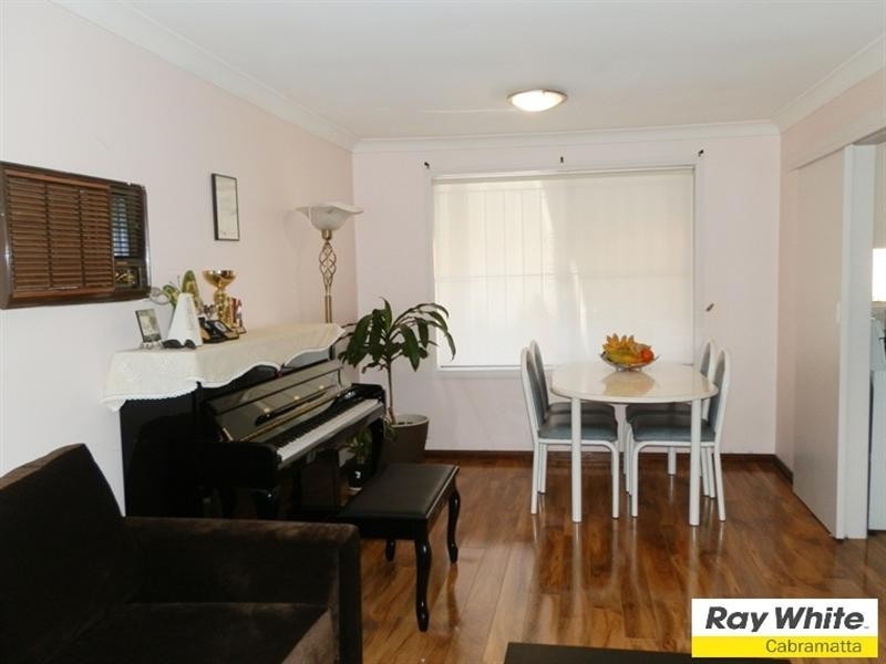 1/32 Sandringham Street, St Johns Park NSW 2176