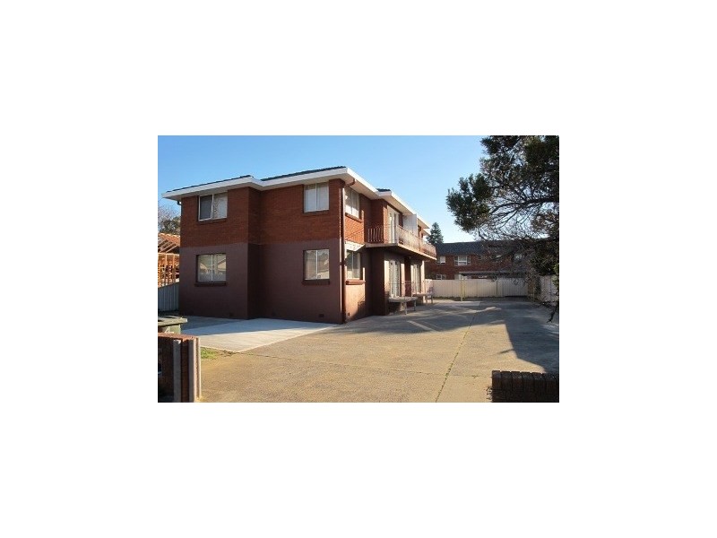 2/25 Cumberland Street, Cabramatta NSW 2166