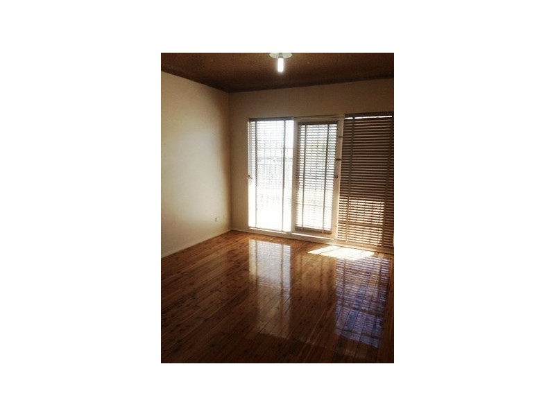 2/25 Cumberland Street, Cabramatta NSW 2166