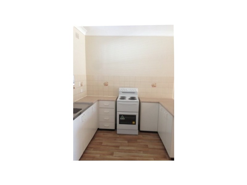 2/25 Cumberland Street, Cabramatta NSW 2166