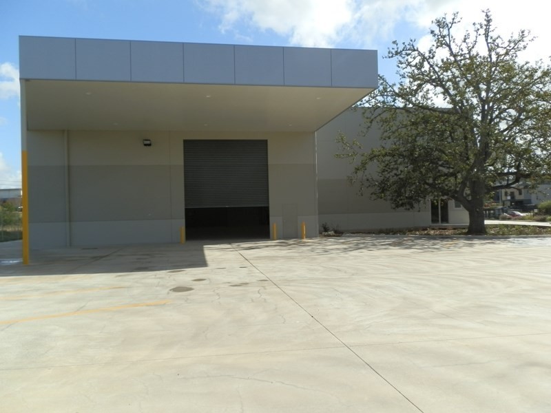 4 Nursery Road, Campbelltown NSW 2560