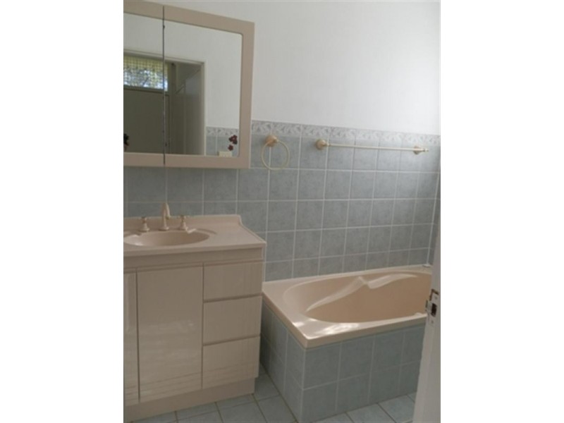 4 Amadio Place, Mount Pritchard NSW 2170
