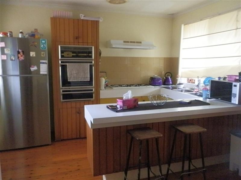 93 Oliveri Crescent, Green Valley NSW 2168