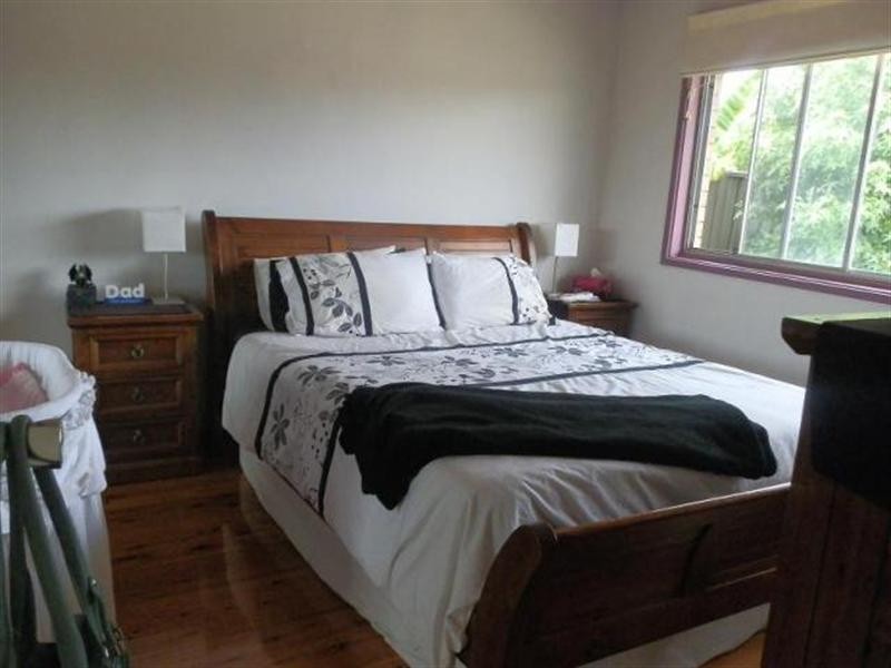 93 Oliveri Crescent, Green Valley NSW 2168