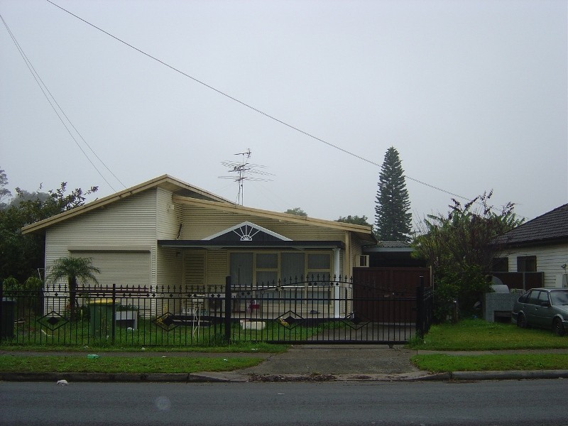 Fairfield West NSW 2165