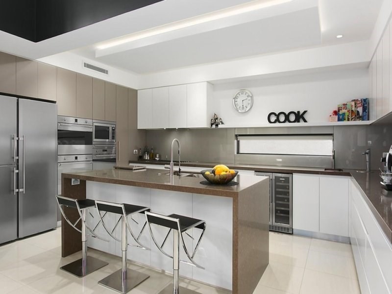 21 Hollydene Crescent, Edensor Park NSW 2176