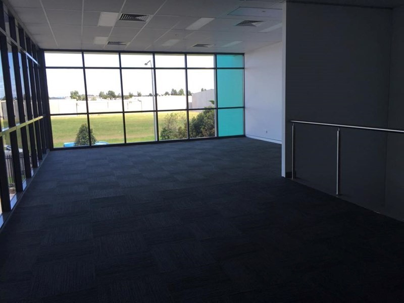 1 and 2/32 Bluett Street, Smeaton Grange NSW 2567