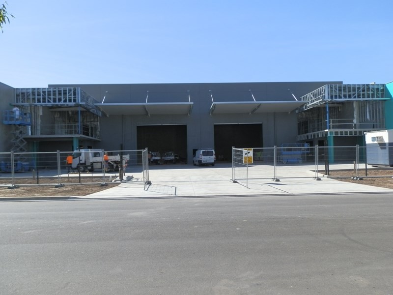 1 and 2/32 Bluett Street, Smeaton Grange NSW 2567