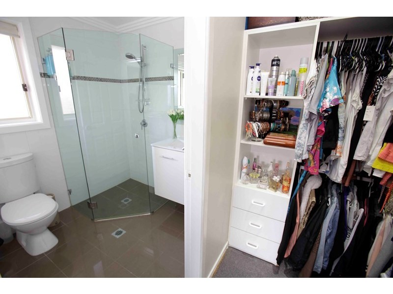 28 Tudor Crescent, Cecil Hills NSW 2171