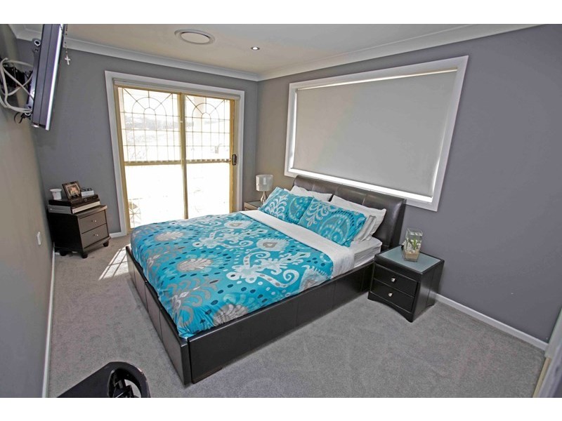 28 Tudor Crescent, Cecil Hills NSW 2171