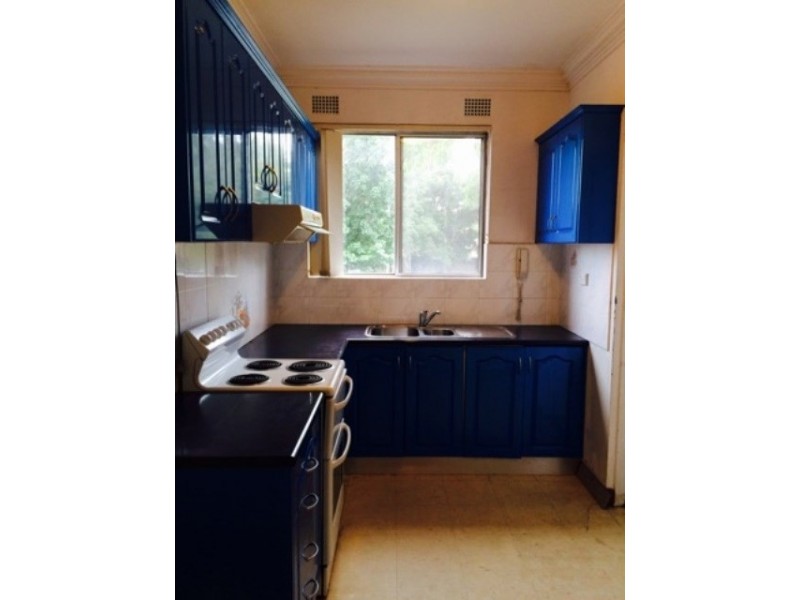 8/3 Fisher Street, Cabramatta NSW 2166