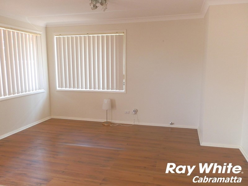 20 Kinchega Court, Wattle Grove NSW 2173