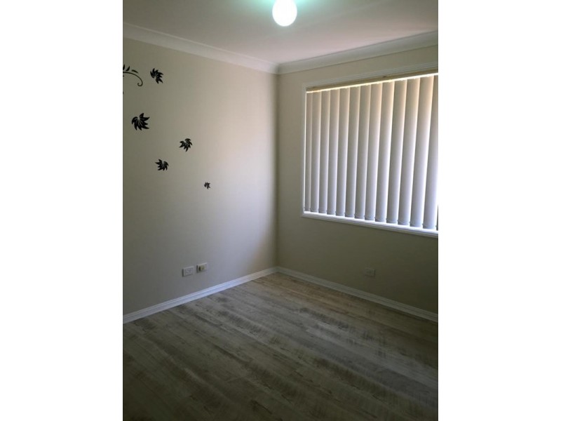 20 Kinchega Court, Wattle Grove NSW 2173