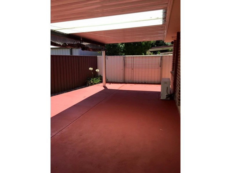 20 Kinchega Court, Wattle Grove NSW 2173