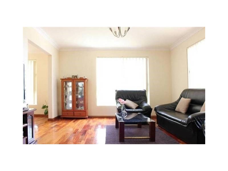 2 Gerarda Place, West Hoxton NSW 2171