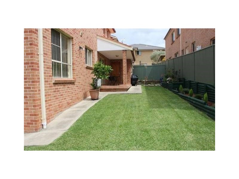 2 Gerarda Place, West Hoxton NSW 2171