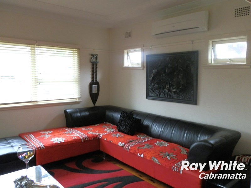 911 The Horsley Drive, Smithfield NSW 2164