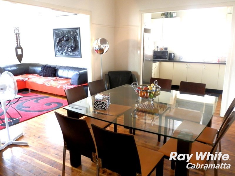 911 The Horsley Drive, Smithfield NSW 2164