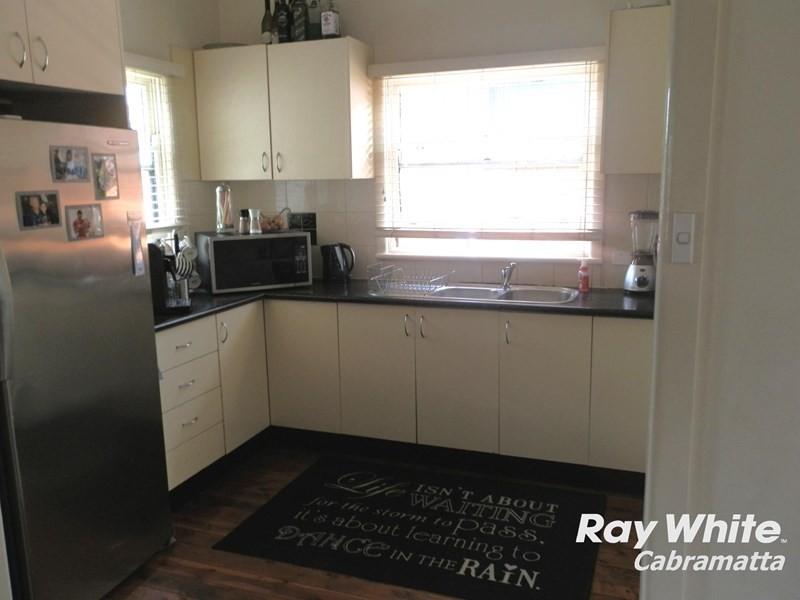 911 The Horsley Drive, Smithfield NSW 2164