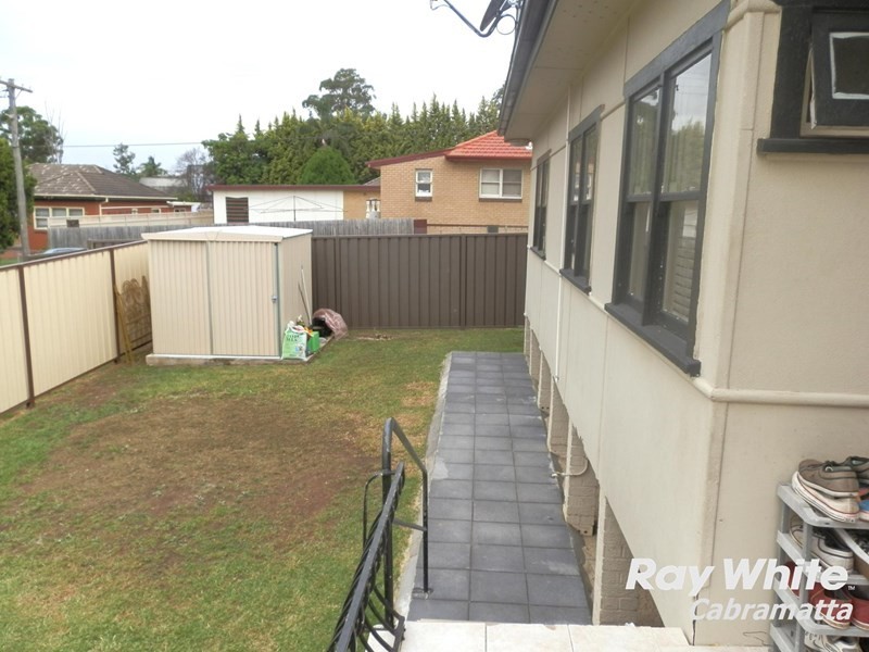 911 The Horsley Drive, Smithfield NSW 2164