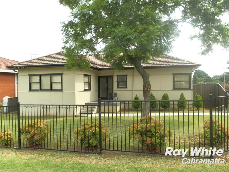 911 The Horsley Drive, Smithfield NSW 2164