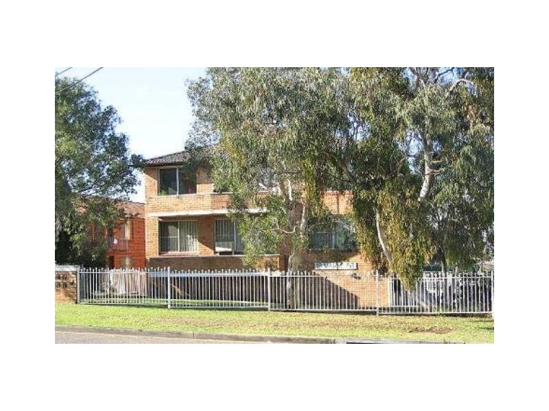 8/10 Maple Street, Cabramatta NSW 2166