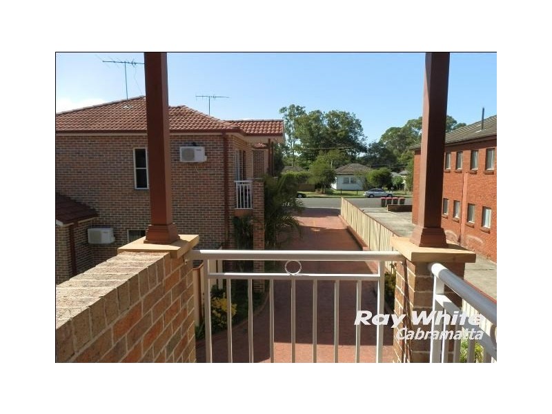 4/268 RIVER Avenue, Carramar NSW 2163