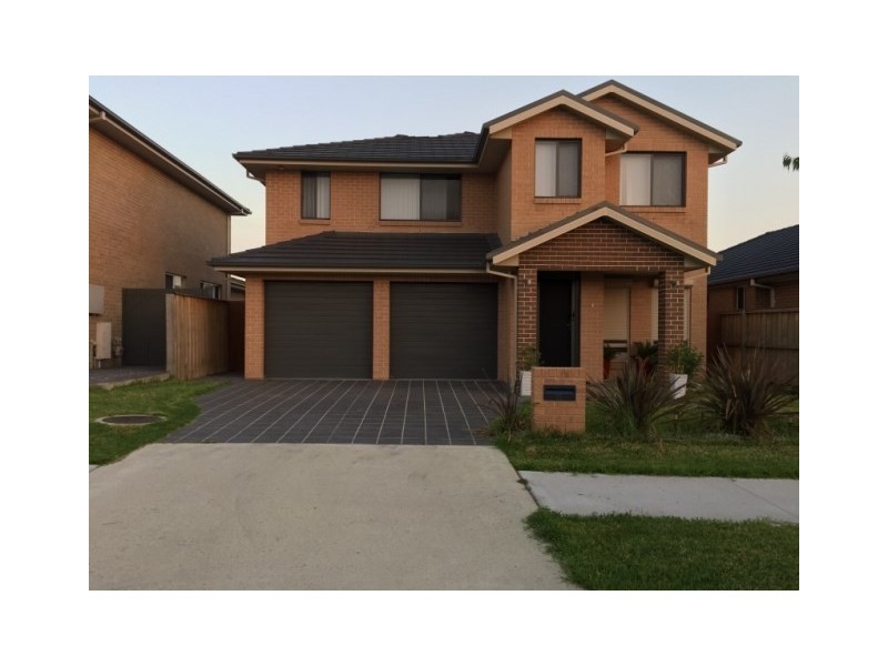 13 Hargrave Avenue, Middleton Grange NSW 2171