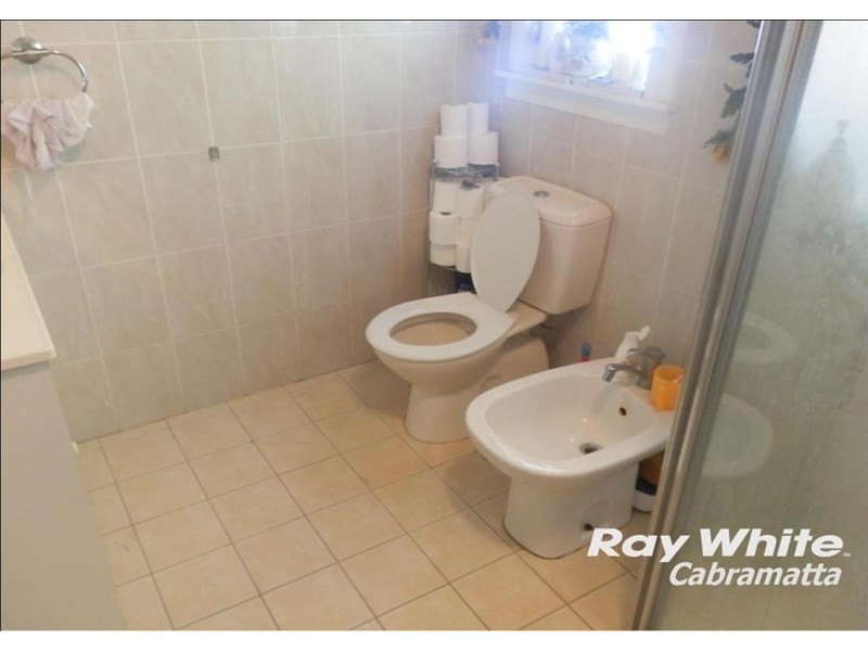 8 Donegal Avenue, Smithfield NSW 2164