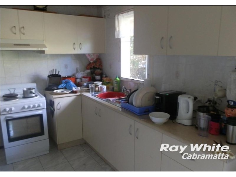 8 Donegal Avenue, Smithfield NSW 2164