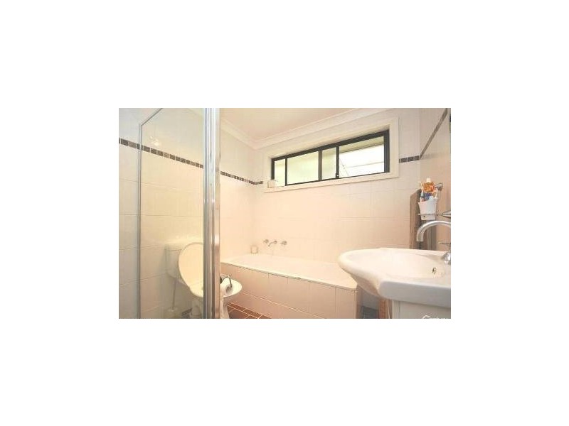 35 Kalora Avenue, Fairfield West NSW 2165