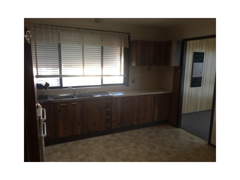 3 Dalton Place, Fairfield West NSW 2165