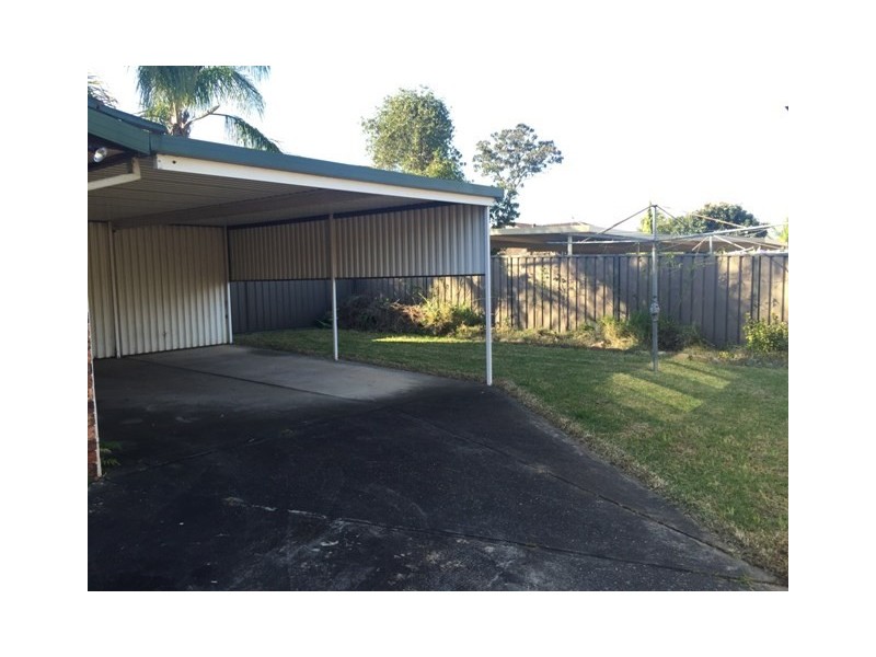 3 Dalton Place, Fairfield West NSW 2165