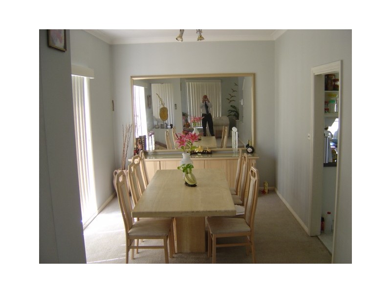 Edensor Park NSW 2176