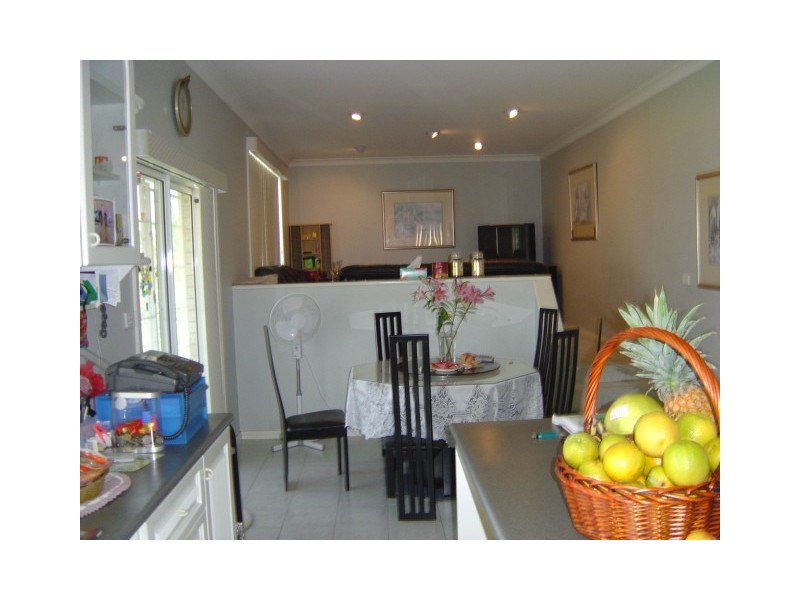 Edensor Park NSW 2176