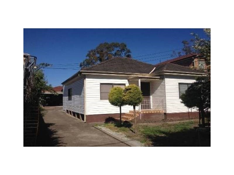 162 Broomfield Street, Cabramatta NSW 2166