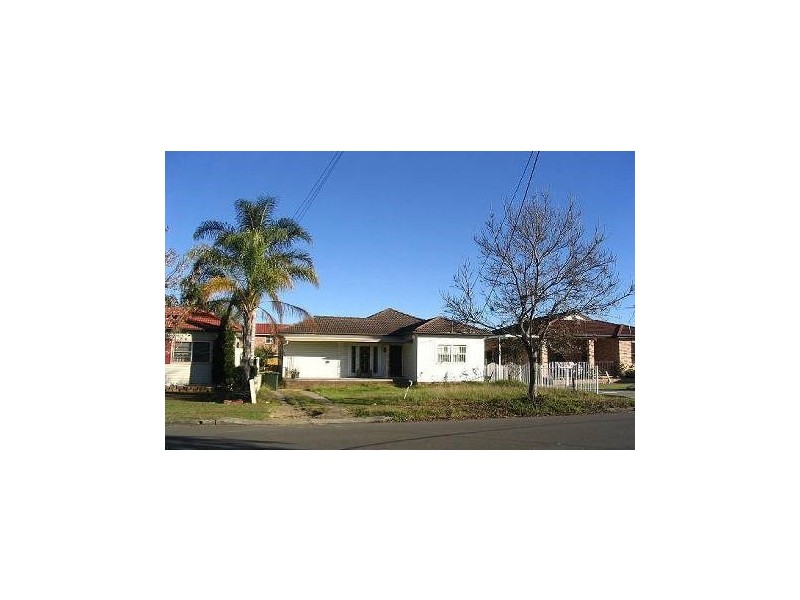 16 Foxlow Street, Canley Heights NSW 2166